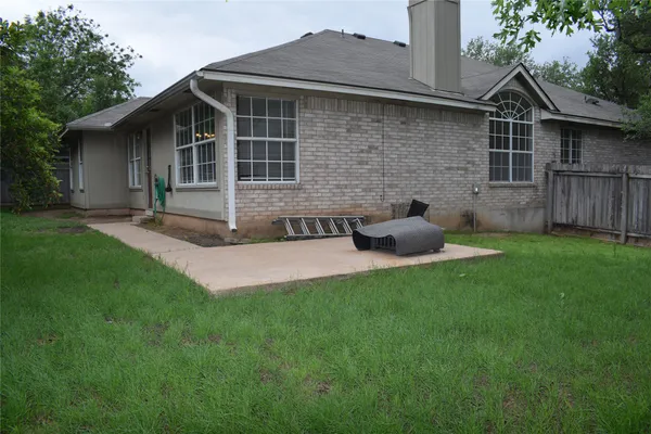 $2,600 | 3810 Newland Drive, Round Rock, TX 78681