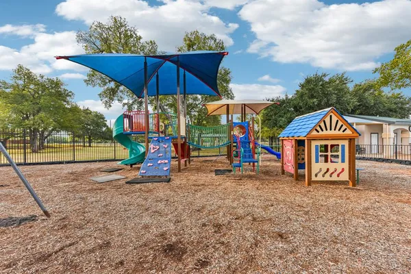 $2,600 | 3810 Newland Drive, Round Rock, TX 78681