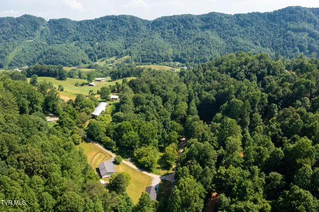 $379,900 | 135 Riders Drive, Gate City, VA 24251