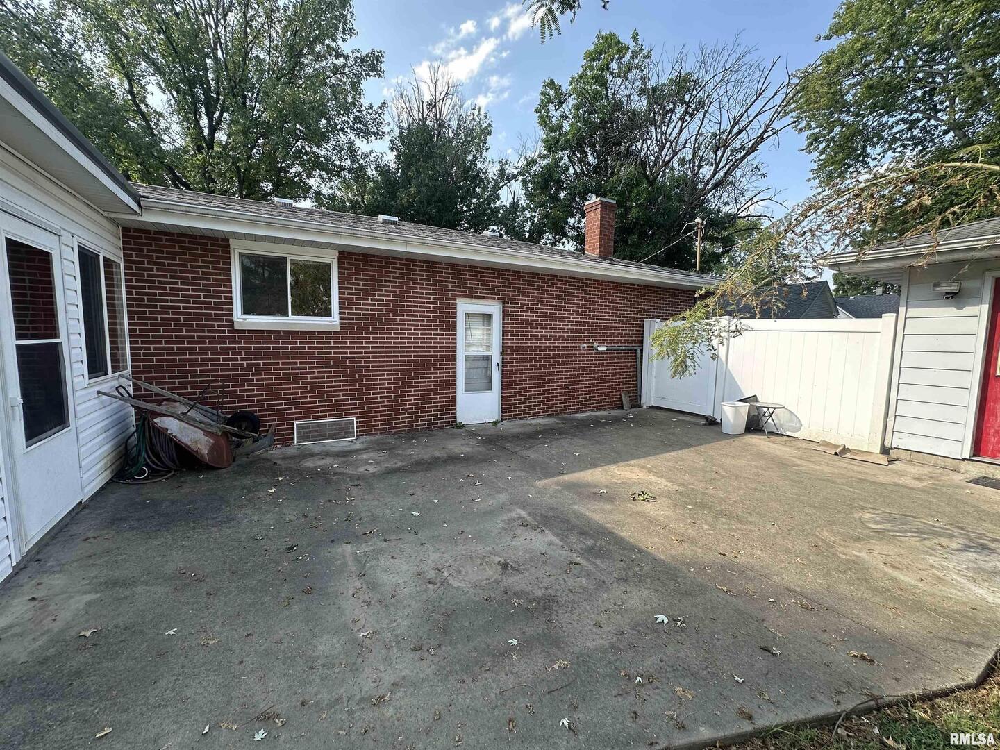 341 McFall Street Benton, IL 62812 - Photo 36 of 43 Gallery Image 36
