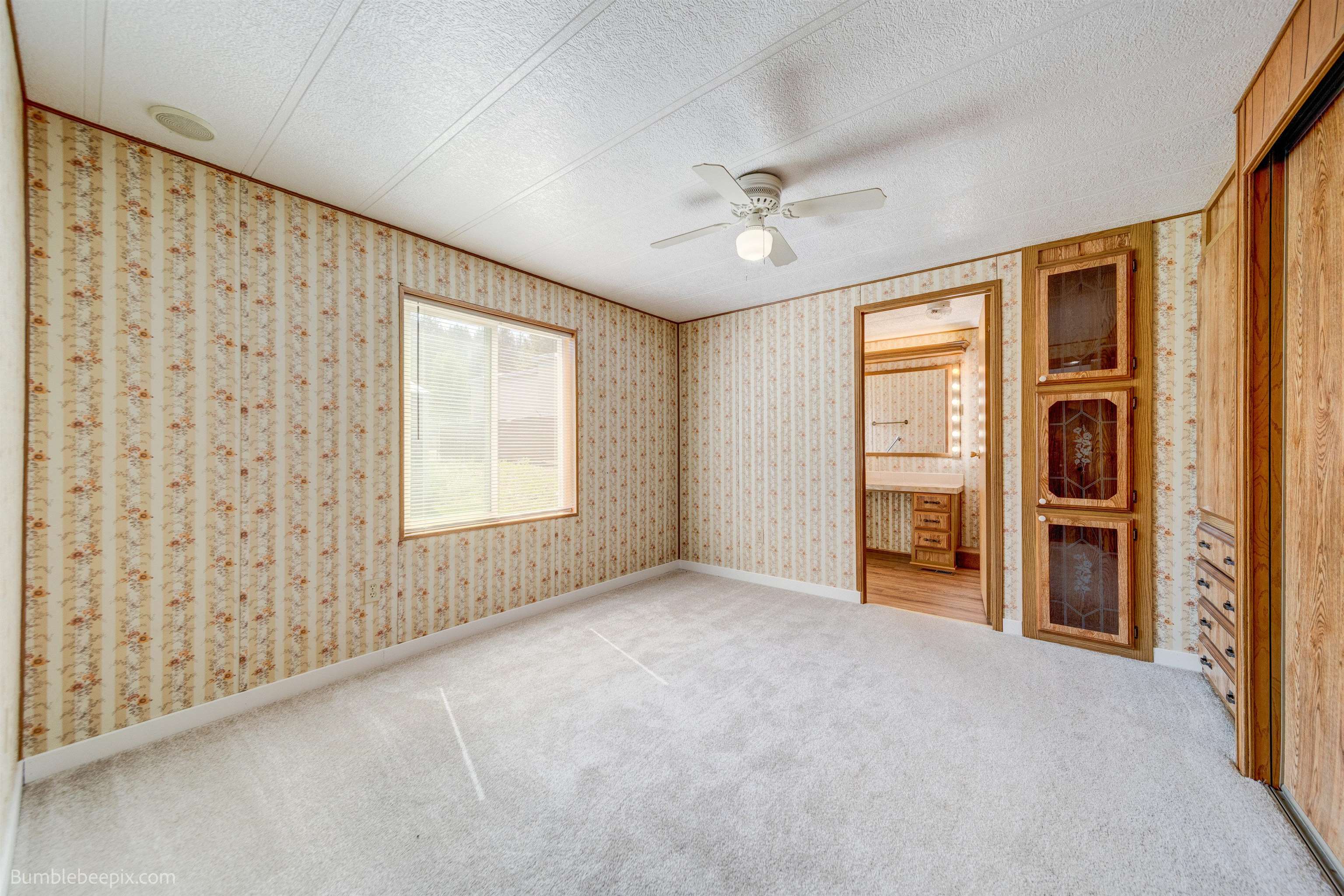 407 North Main Street Springdale, WA 99173 - Photo 9 of 22