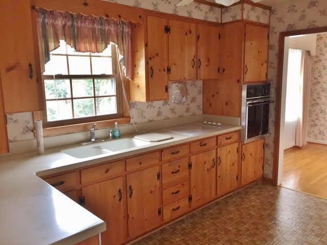 5222 Grandin Rd Extension Roanoke, VA 24018 - Photo 18 of 35 Kitchen