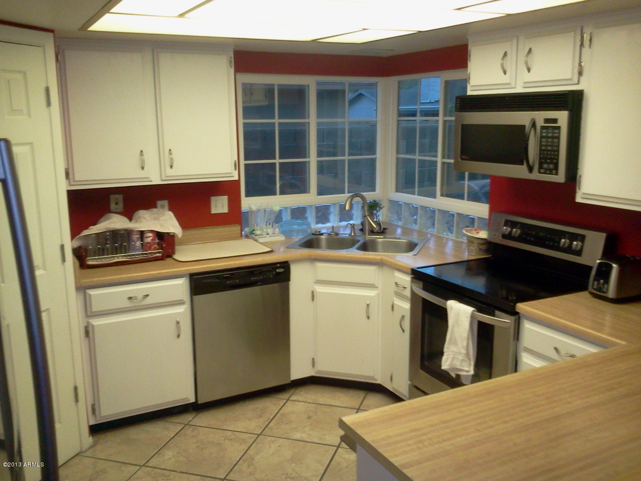 707 East Grandview Road Phoenix, AZ 85022 - Photo 8 of 17 2013-04-08 18