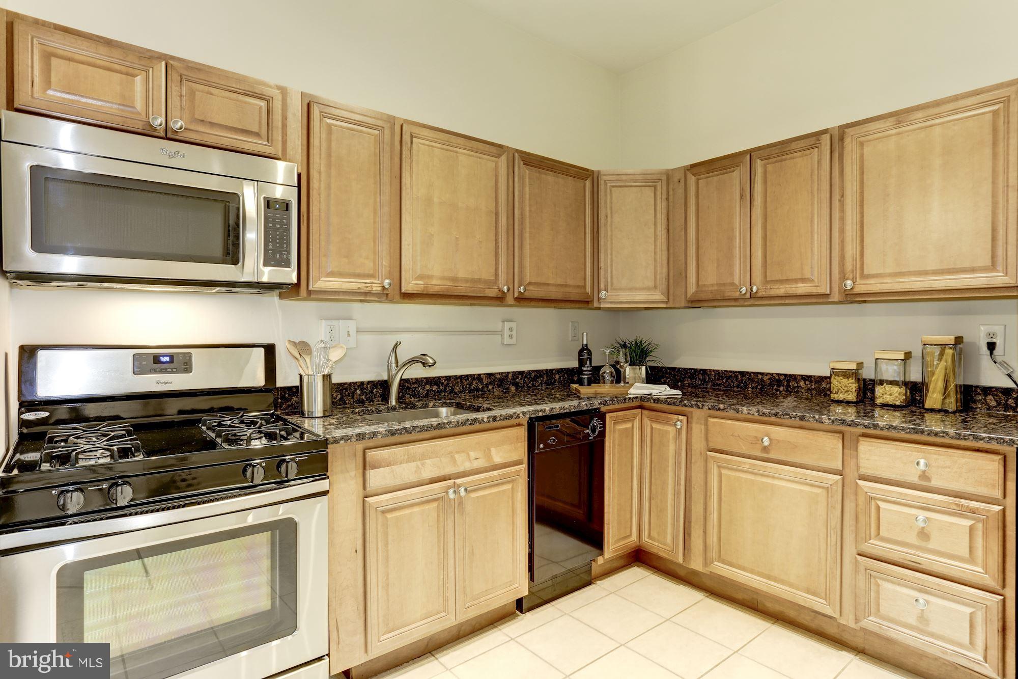 1669 Columbia Road Northwest, Unit 101 Washington, DC 20009 - Photo 11 of 22 Kitchen
