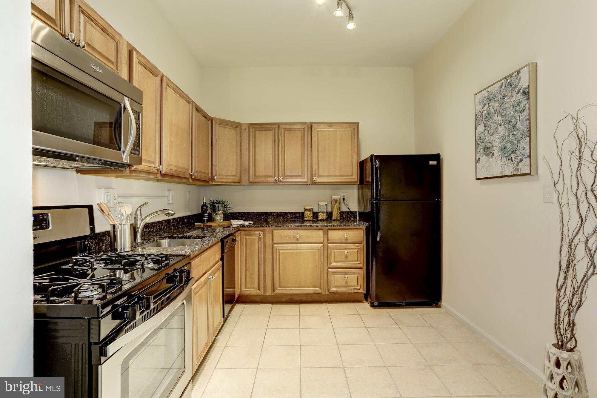 1669 Columbia Road Northwest, Unit 101 Washington, DC 20009 - Photo 10 of 22 Kitchen