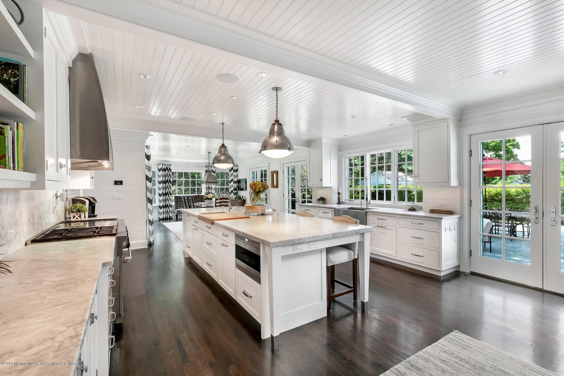 20 Ward Avenue Rumson, NJ 07760 - Photo 16 of 48 Gourmet Kitchen