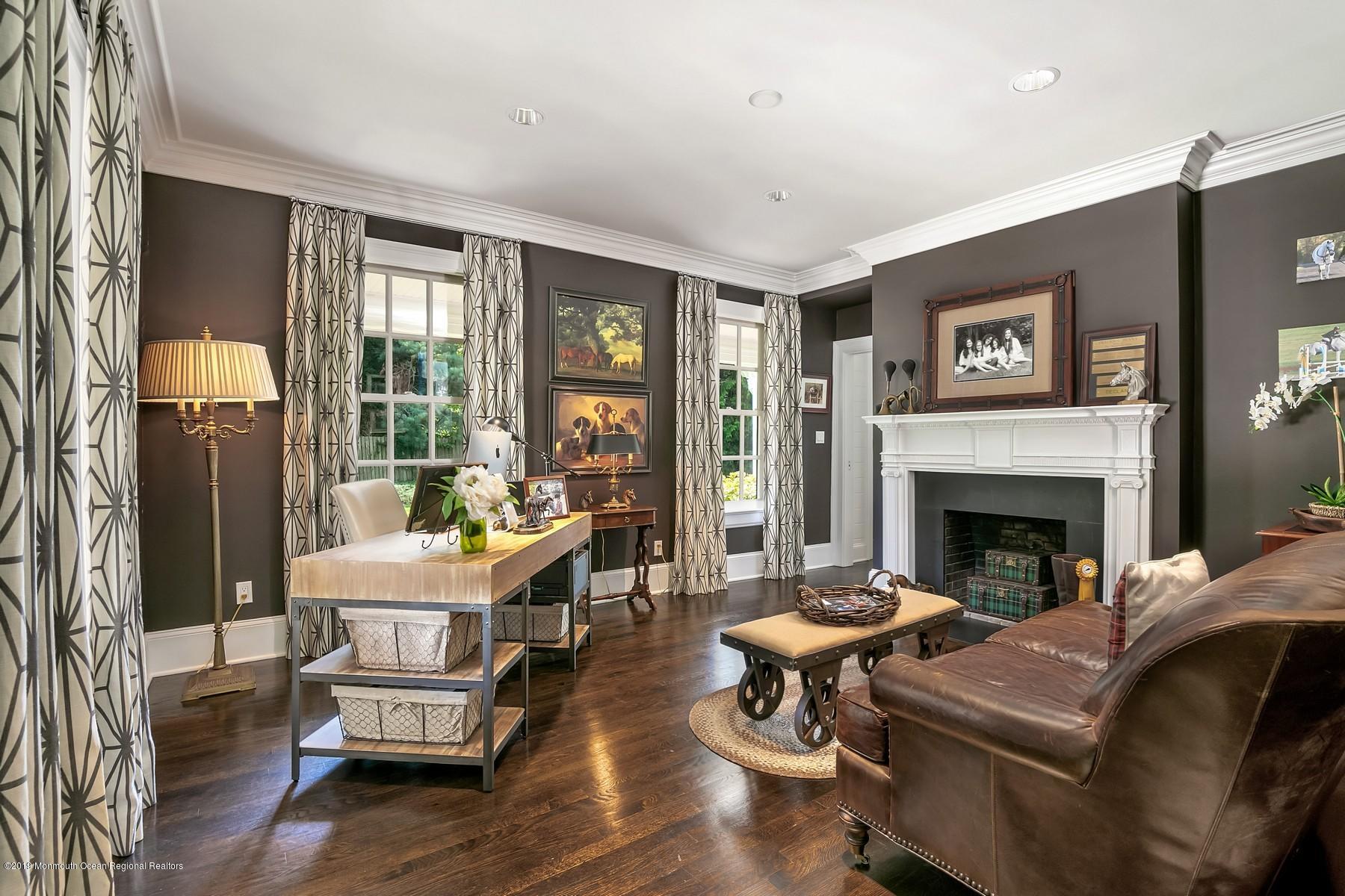 20 Ward Avenue Rumson, NJ 07760 - Photo 21 of 48 Office / Den