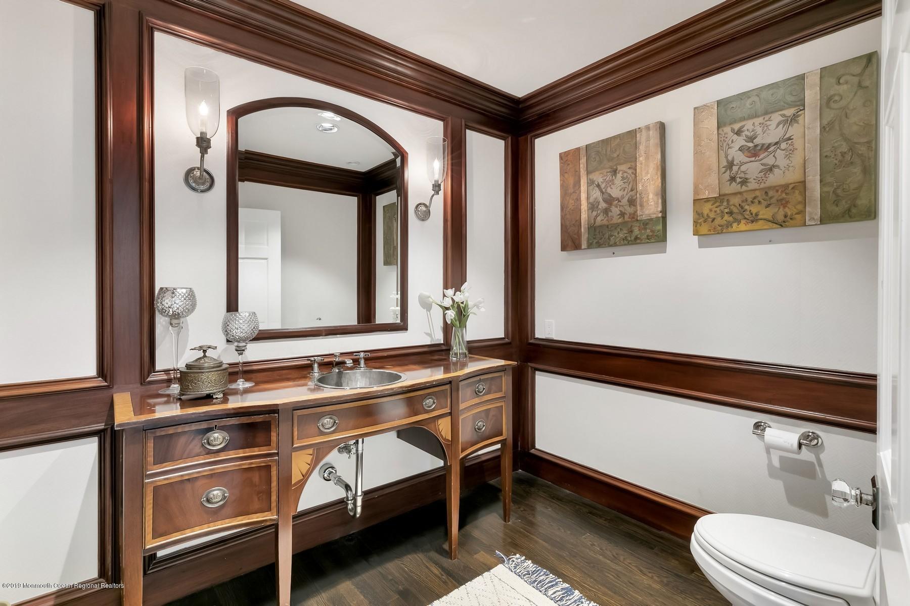 20 Ward Avenue Rumson, NJ 07760 - Photo 23 of 48 Formal Powder Room