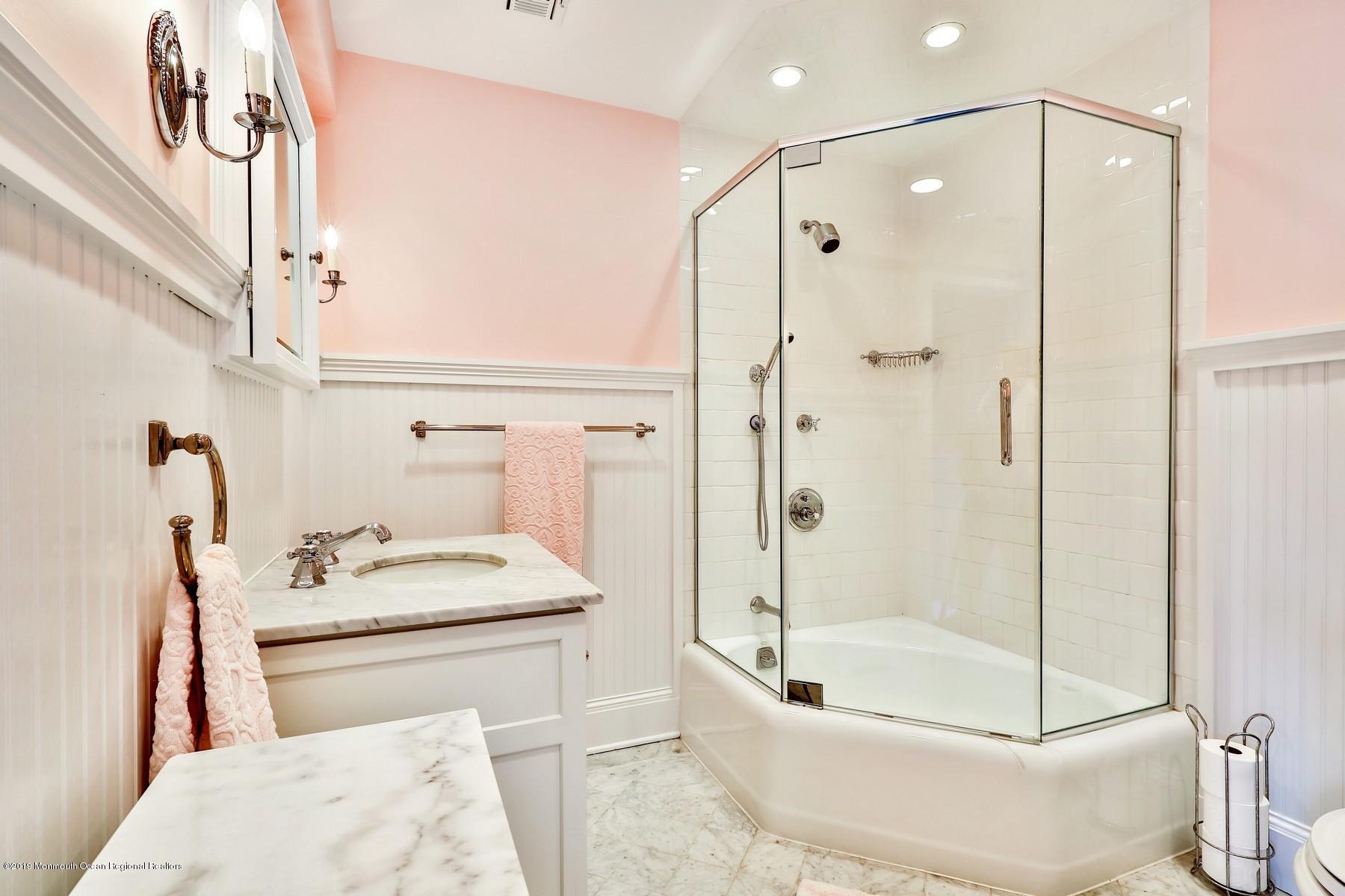 20 Ward Avenue Rumson, NJ 07760 - Photo 28 of 48 Bedroom #2 Bath