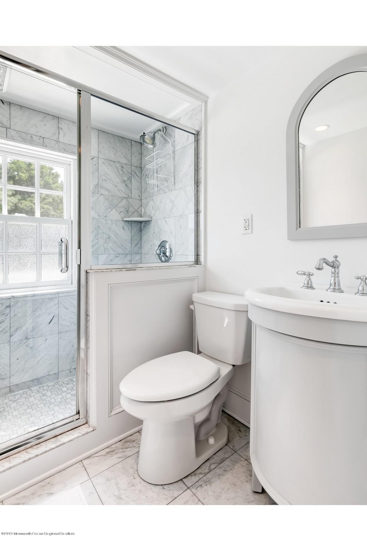 20 Ward Avenue Rumson, NJ 07760 - Photo 37 of 48 3rd Floor Bath