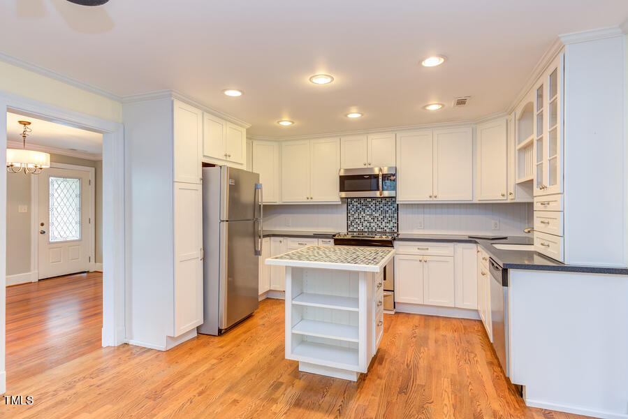118 Clark Lake Road Durham, NC 27707 - Photo 5 of 36 IMG_0286_7_8