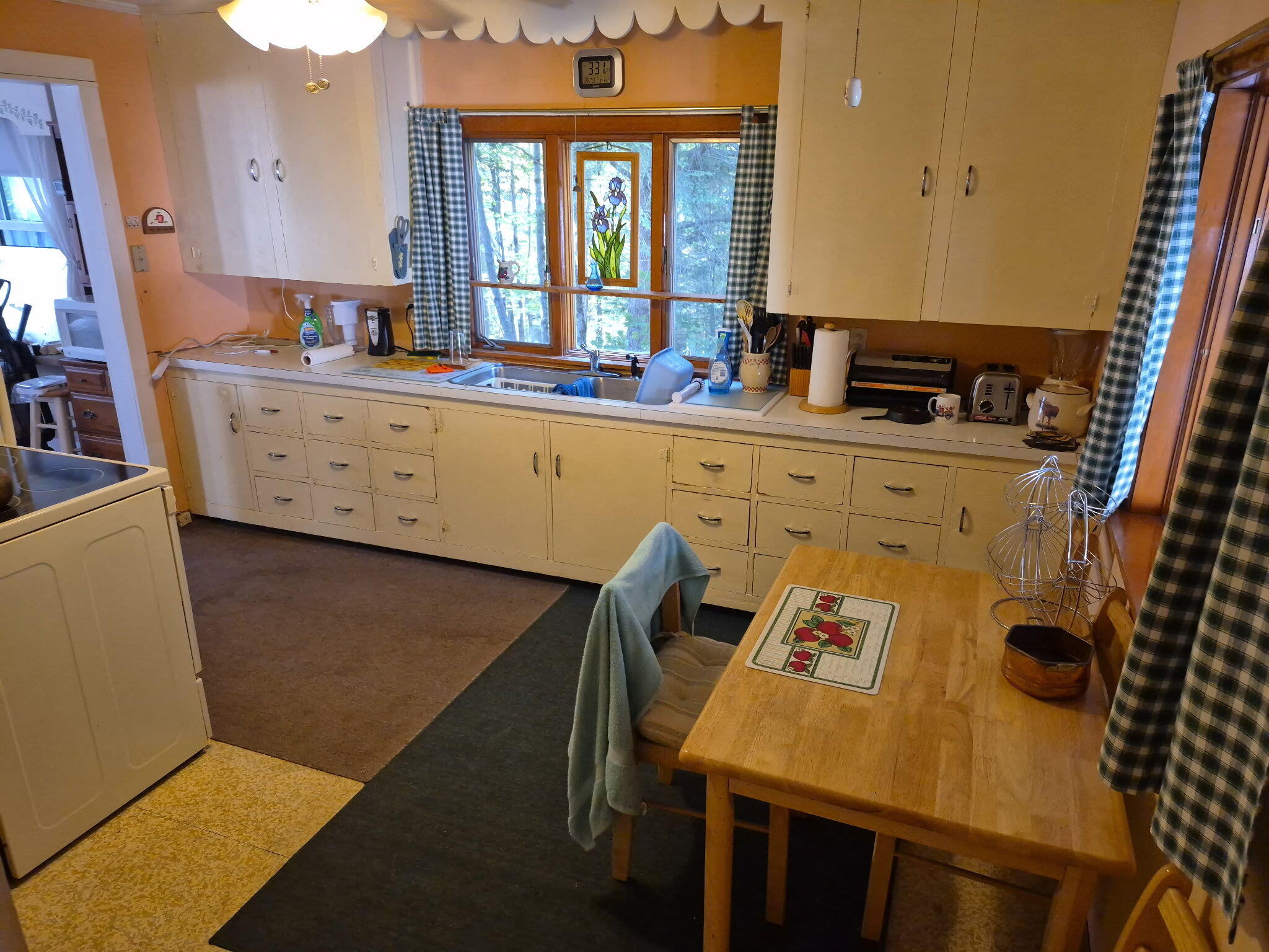 195 Knox Street Millinocket, ME 04462 - Photo 6 of 7 m kitchen 1