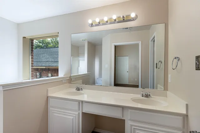 $285,000 | 221 Maggie Circle, Tyler, TX 75703