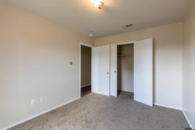 $285,000 | 221 Maggie Circle, Tyler, TX 75703