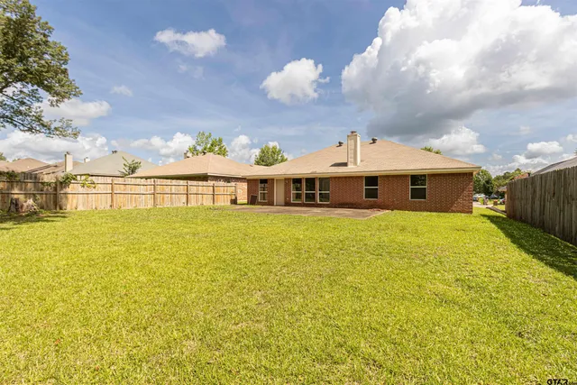 $285,000 | 221 Maggie Circle, Tyler, TX 75703