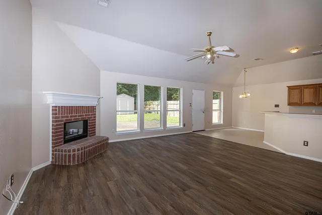 $285,000 | 221 Maggie Circle, Tyler, TX 75703