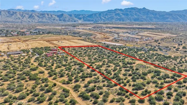 $350,000 | 6600 Crockett Avenue, Hesperia, CA 92345