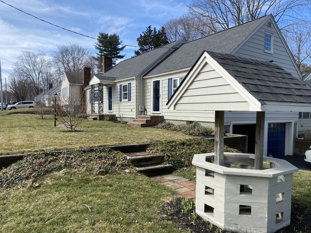 58 St Anne Road Weymouth, MA 02189 - Photo 1 of 38 Gallery Image 1