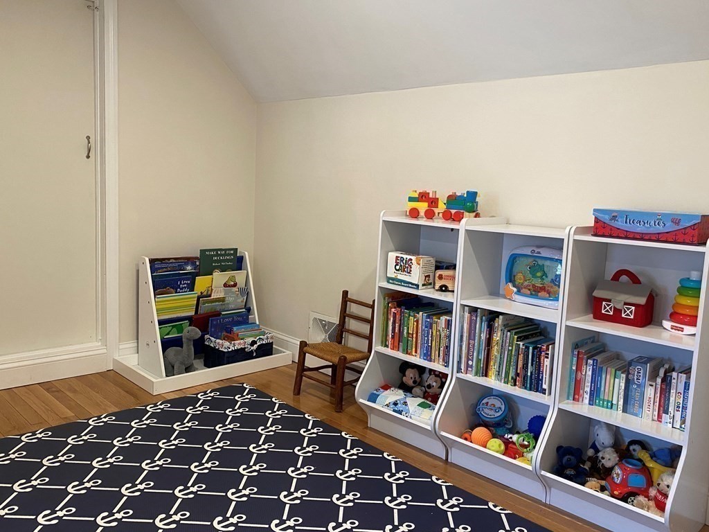 58 St Anne Road Weymouth, MA 02189 - Photo 23 of 38 Gallery Image 23