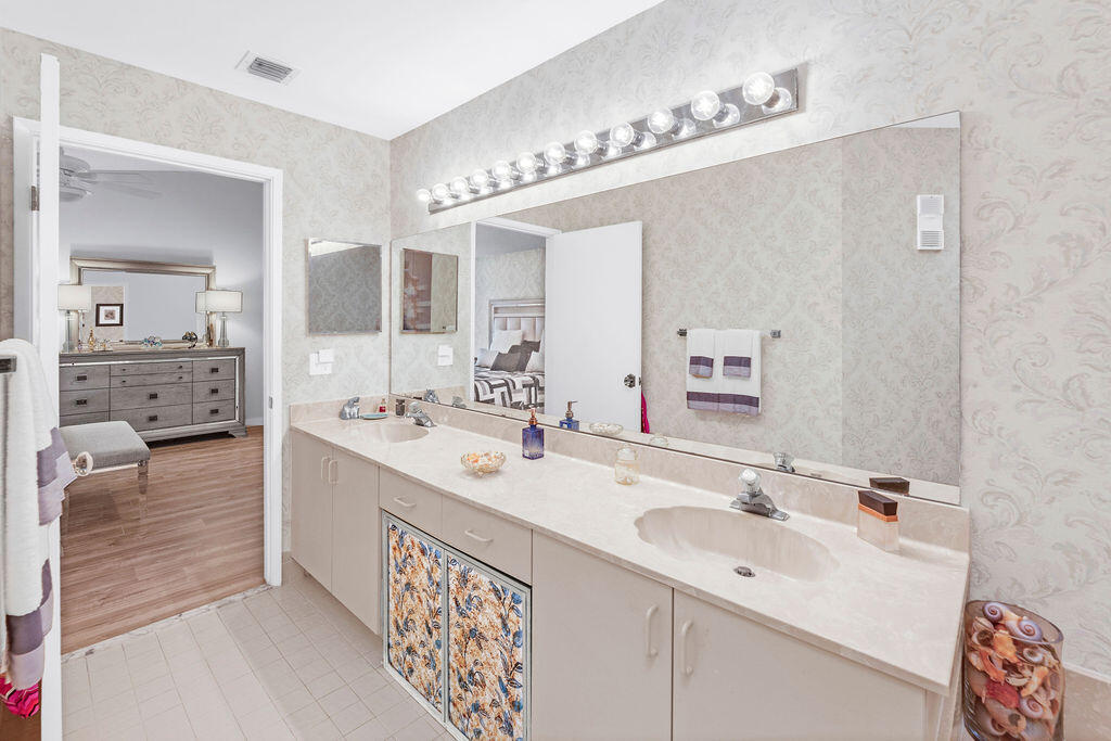 18541 Sunburst Lane Boca Raton, FL 33496 - Photo 23 of 58 Image38