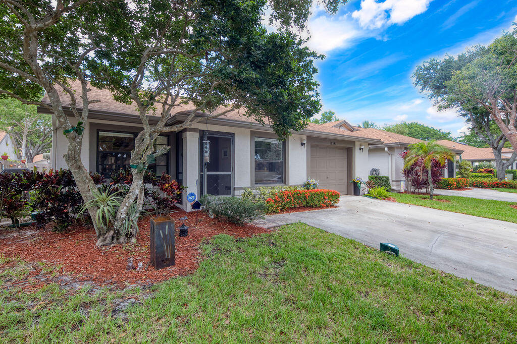 18541 Sunburst Lane Boca Raton, FL 33496 - Photo 3 of 58 Image7
