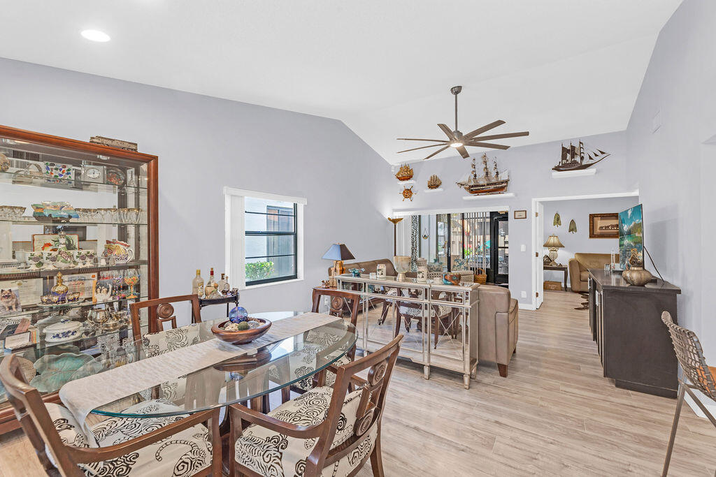 18541 Sunburst Lane Boca Raton, FL 33496 - Photo 8 of 58 Image20