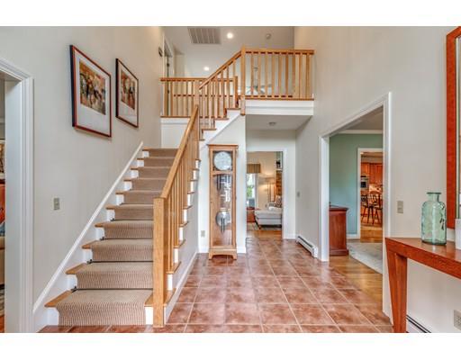 5 Brackett Street Needham, MA 02492 - Photo 4 of 30