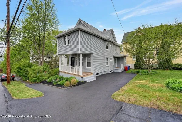 $279,000 | 819 Poplar Street, Dunmore, PA 18509