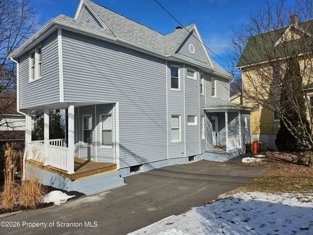 $297,000 | 819 Poplar Street, Dunmore, PA 18509