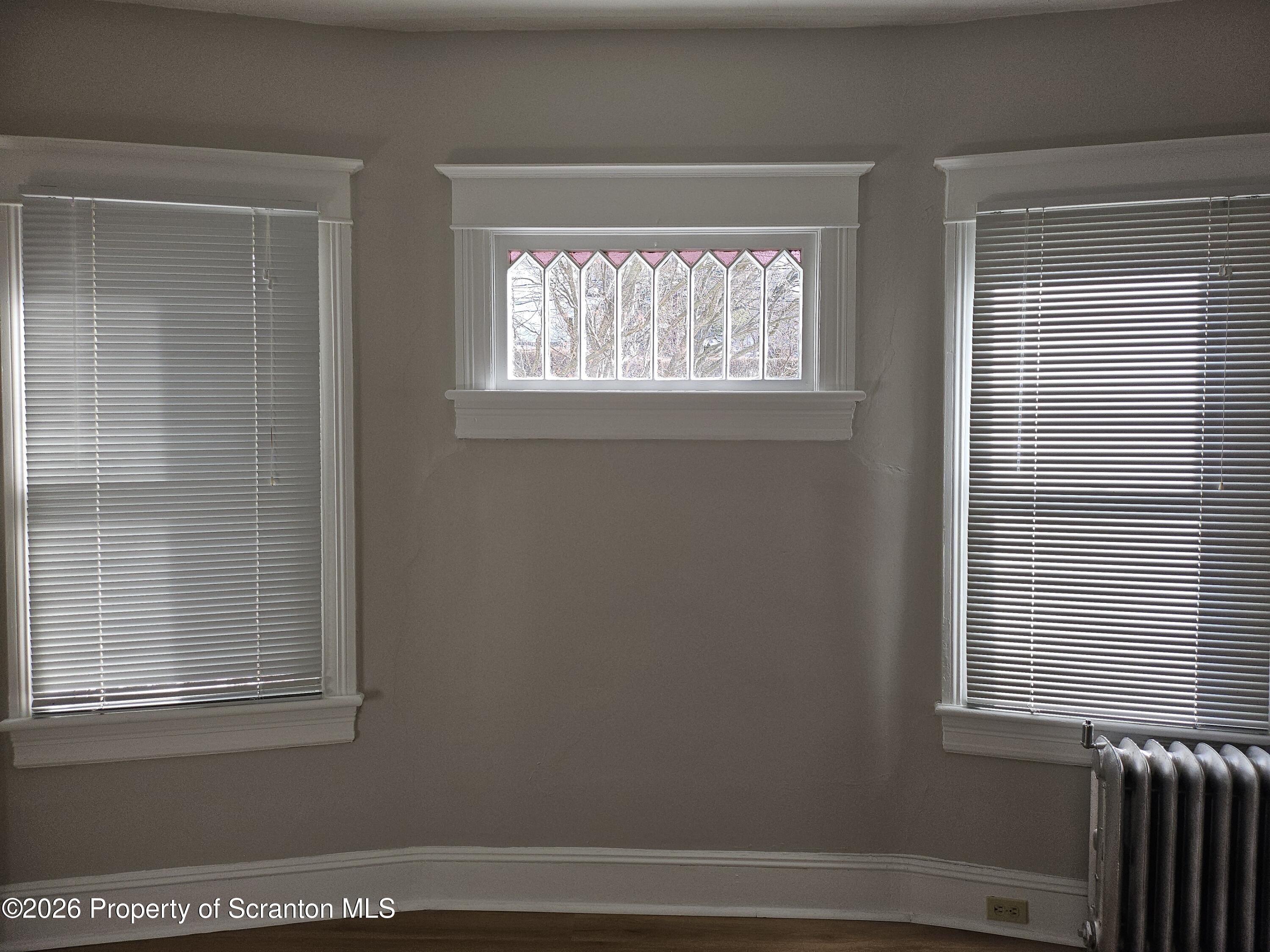 819 Poplar Street Dunmore, PA 18509 - Photo 16 of 31 Dining Room/Den