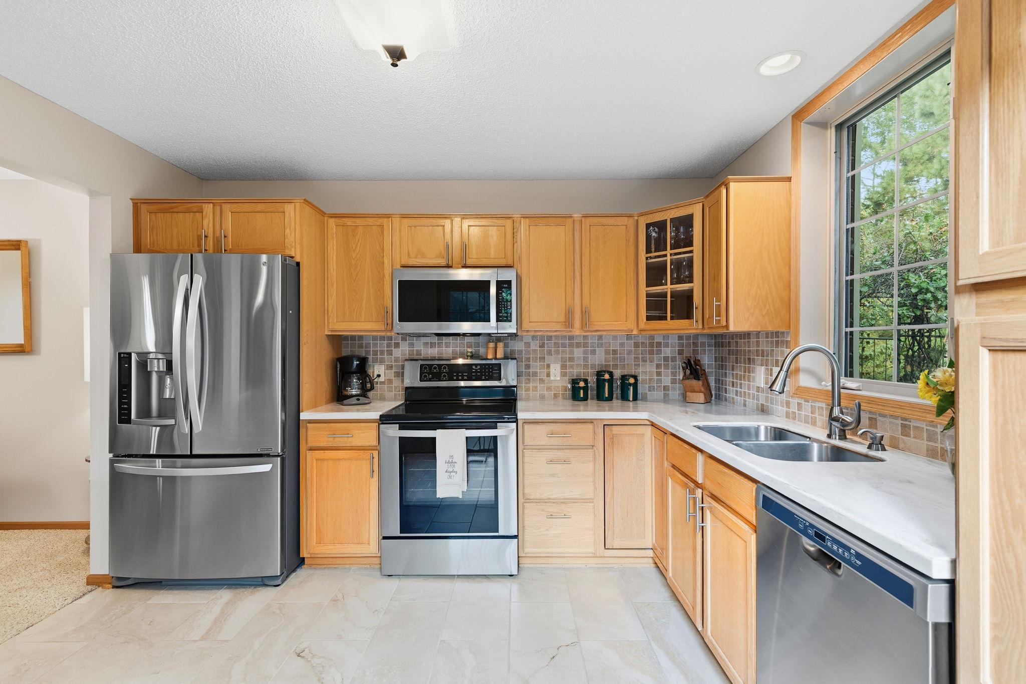 1407 Hunter Hill Road Hudson, WI 54016 - Photo 17 of 35 Gallery Image 17