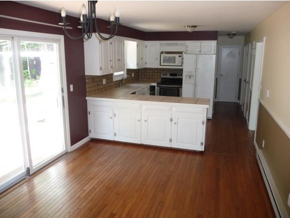15 Goonan Road Hooksett, NH 03106 - Photo 3 of 22