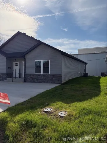 $189,999 | 127 Level Street, Charlestown, IN 47111