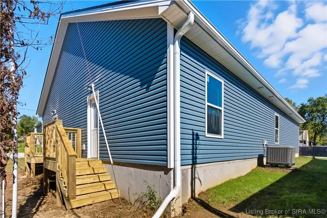 $189,999 | 127 Level Street, Charlestown, IN 47111