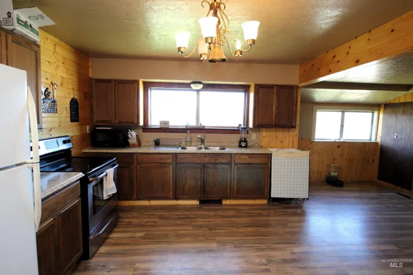$370,000 | 510 Highway 95, Weiser, ID 83672