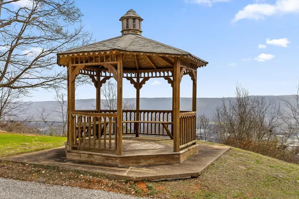 $399,000 | 1310 Brow Road, Trenton, GA 30752