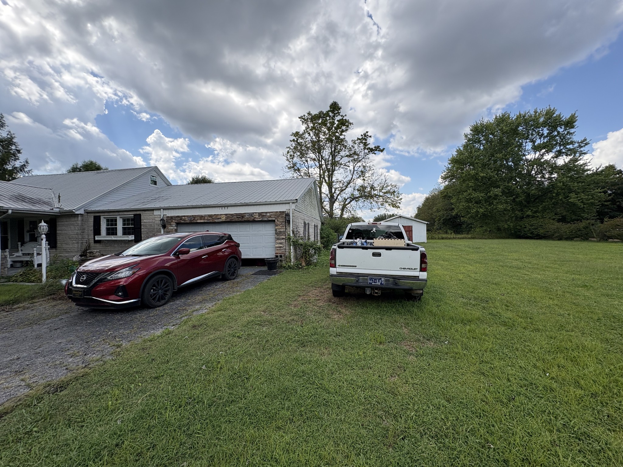1088 Mattoxtown Road Lawrenceburg, TN 38464 - Photo 2 of 24 Gallery Image 2