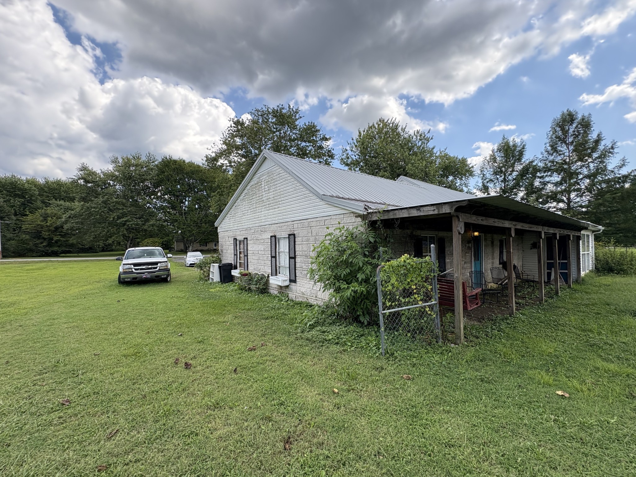1088 Mattoxtown Road Lawrenceburg, TN 38464 - Photo 3 of 24 Gallery Image 3