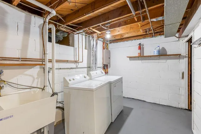 $325,000 | 5242 Louisiana Avenue North, Minneapolis, MN 55428