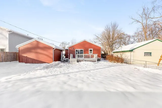 $325,000 | 5242 Louisiana Avenue North, Minneapolis, MN 55428