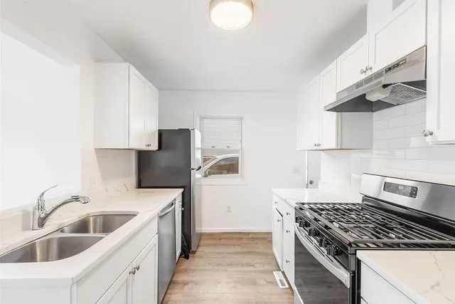 $325,000 | 5242 Louisiana Avenue North, Minneapolis, MN 55428