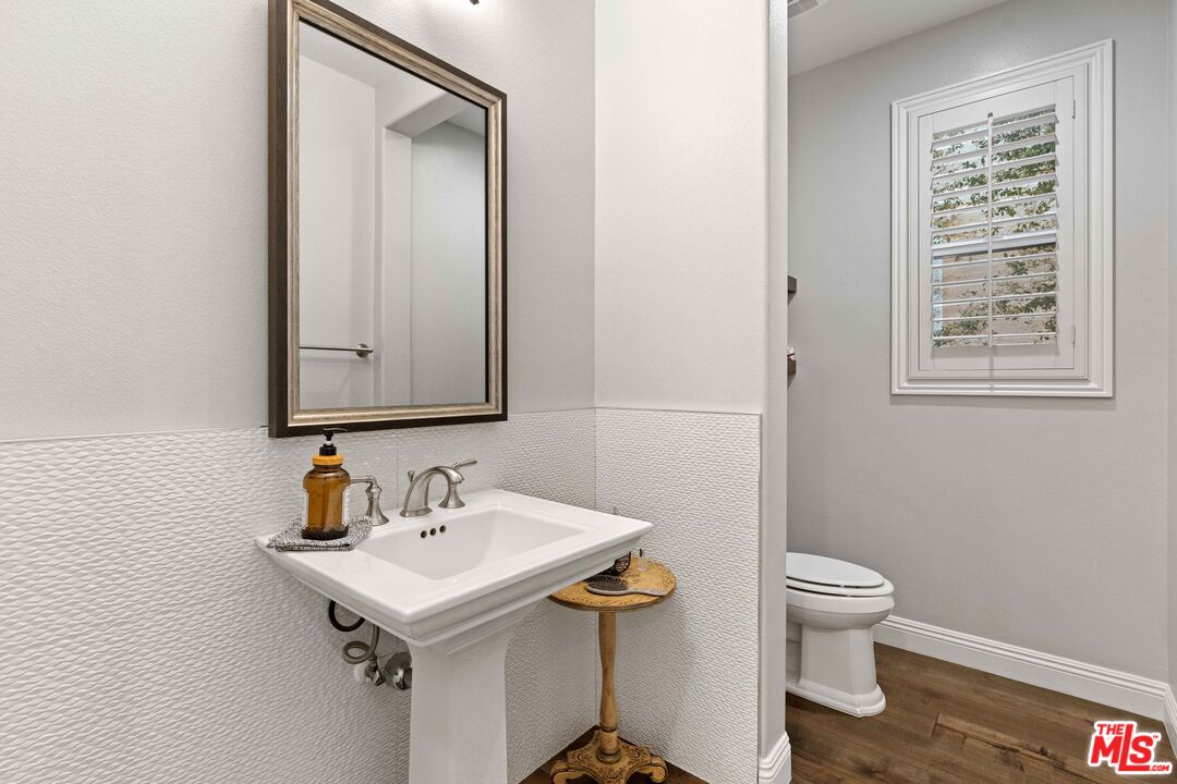 11925 North Ricasoli Way Porter Ranch, CA 91326 - Photo 9 of 57