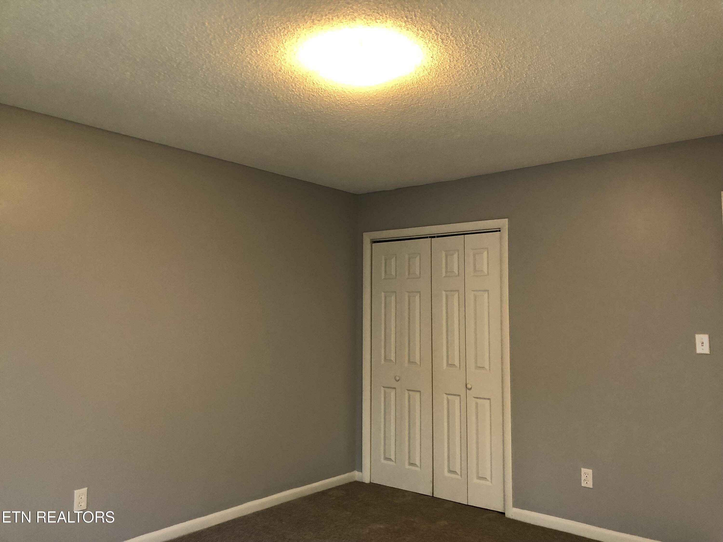 107 Hazleton Lane Oak Ridge, TN 37830 - Photo 18 of 26 Bedroom 3 12.4x11