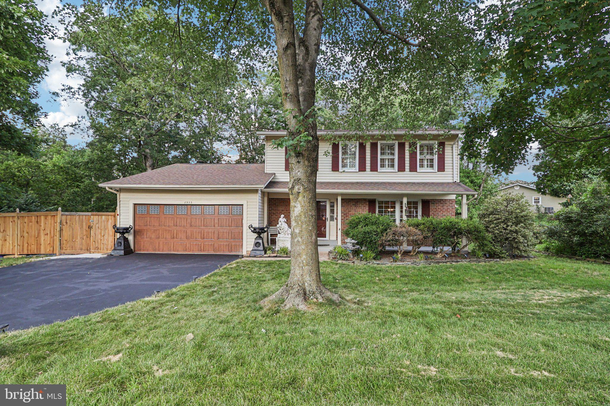 8933 Rolling Road Manassas, VA 20110 - Photo 1 of 67 Gallery Image 1
