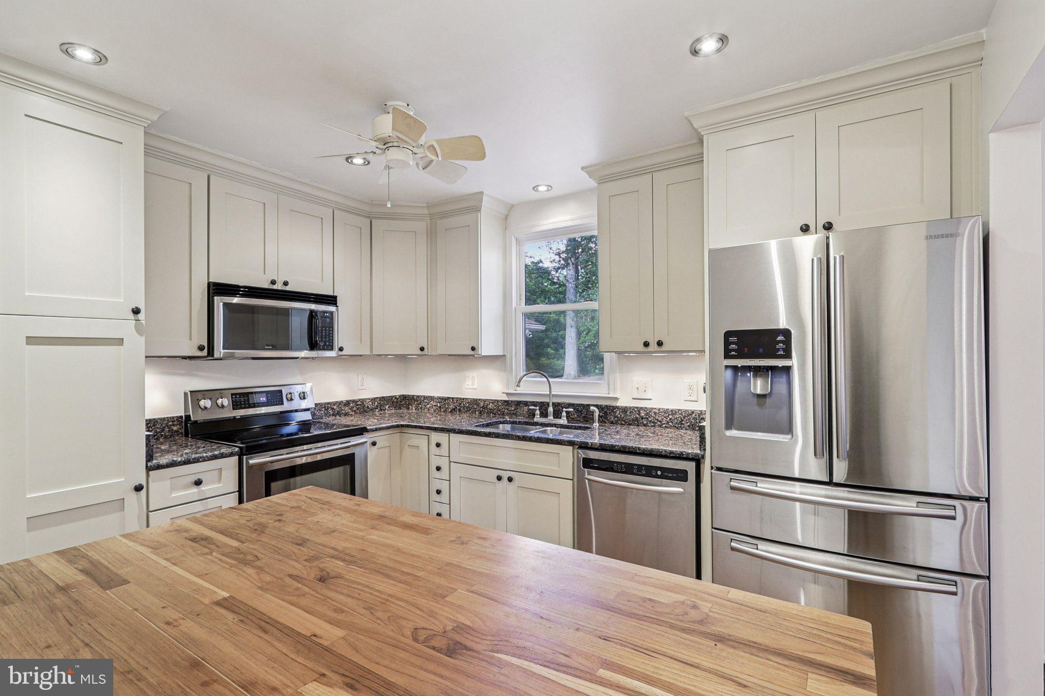 8933 Rolling Road Manassas, VA 20110 - Photo 15 of 67 Gallery Image 15