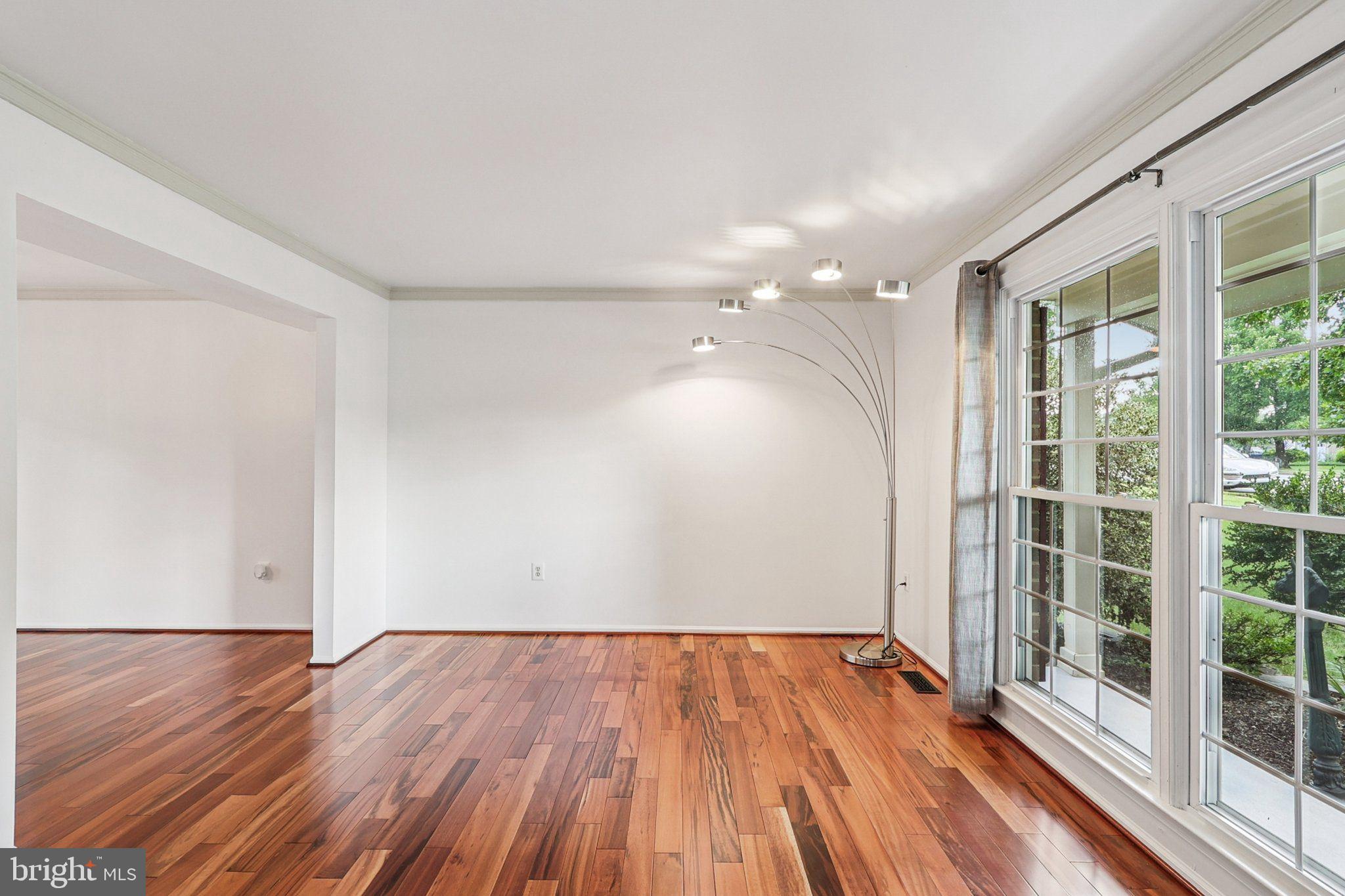 8933 Rolling Road Manassas, VA 20110 - Photo 17 of 67 Gallery Image 17