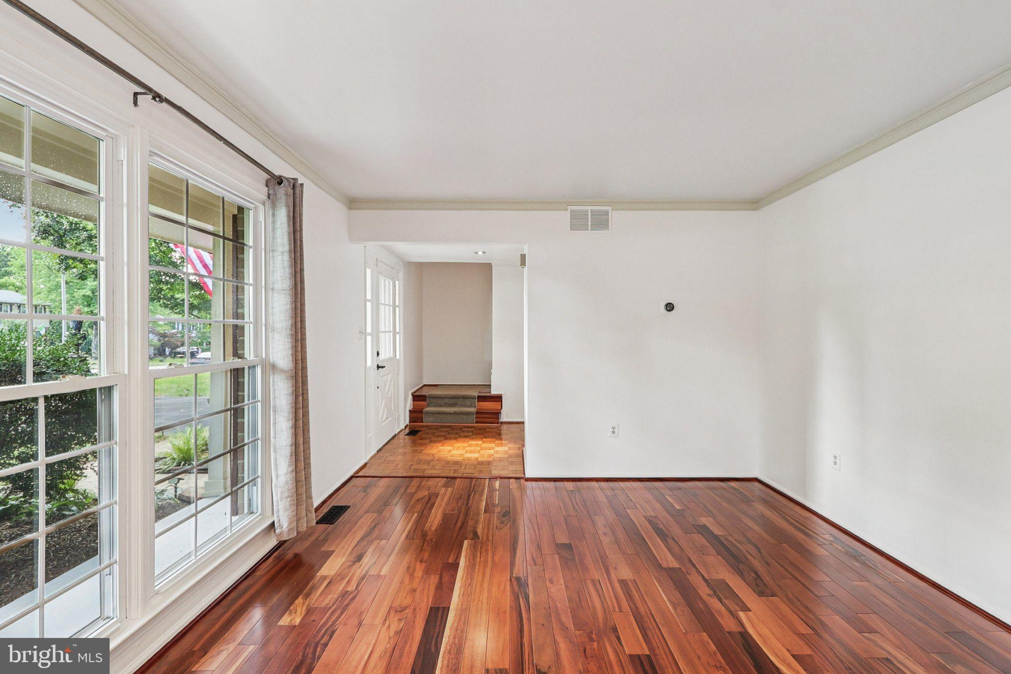 8933 Rolling Road Manassas, VA 20110 - Photo 21 of 67 Gallery Image 21