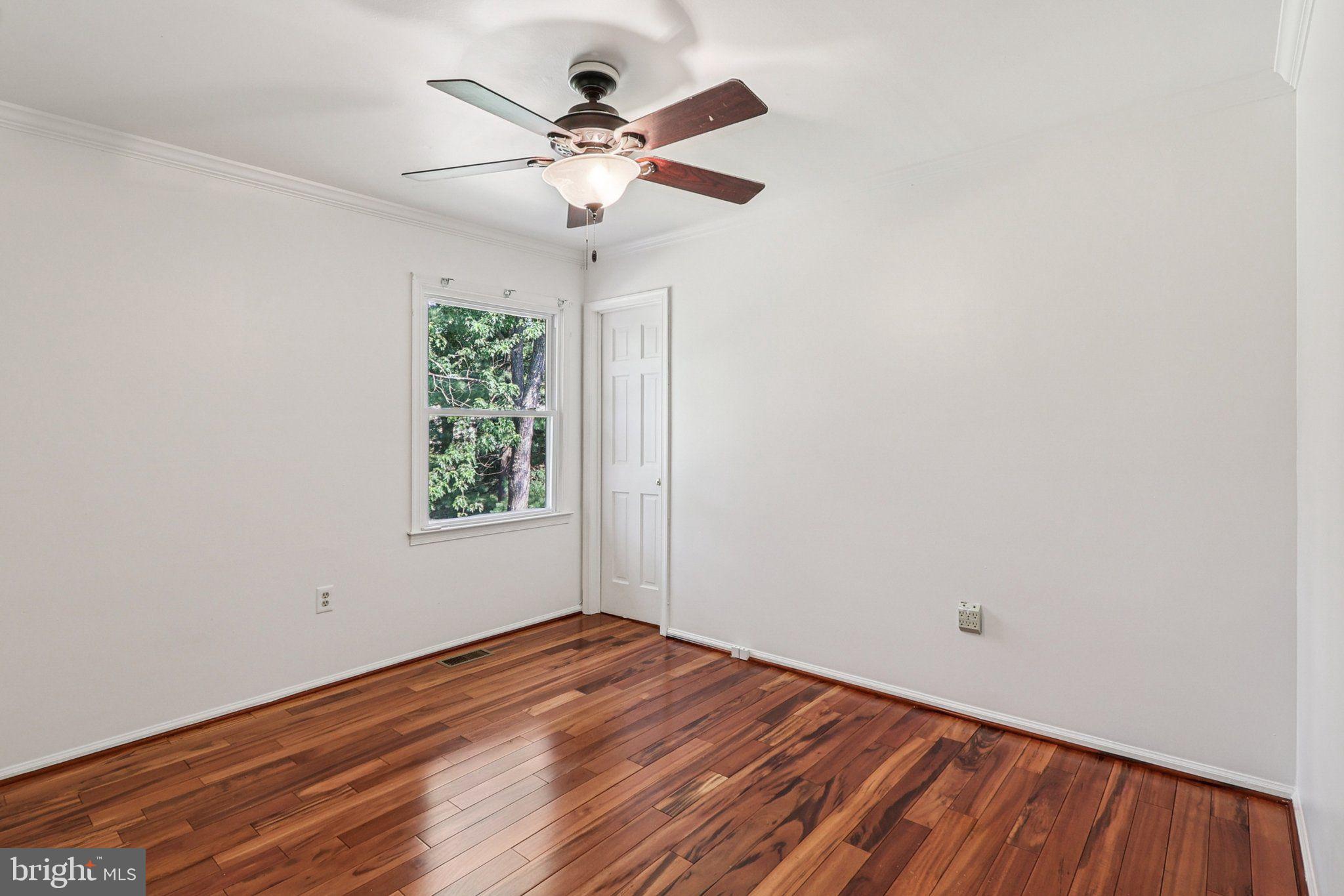 8933 Rolling Road Manassas, VA 20110 - Photo 30 of 67 Gallery Image 30