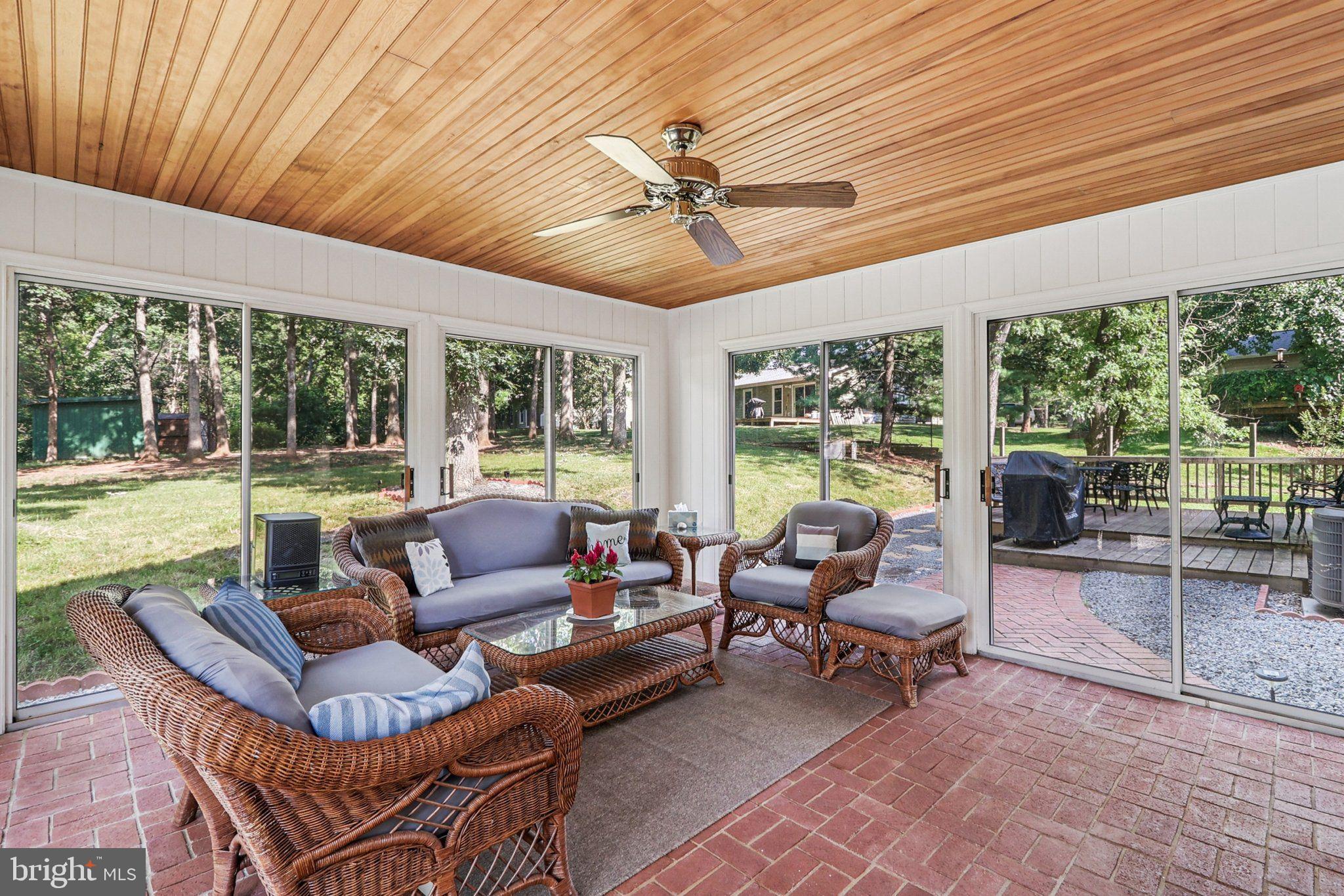 8933 Rolling Road Manassas, VA 20110 - Photo 38 of 67 Gallery Image 38
