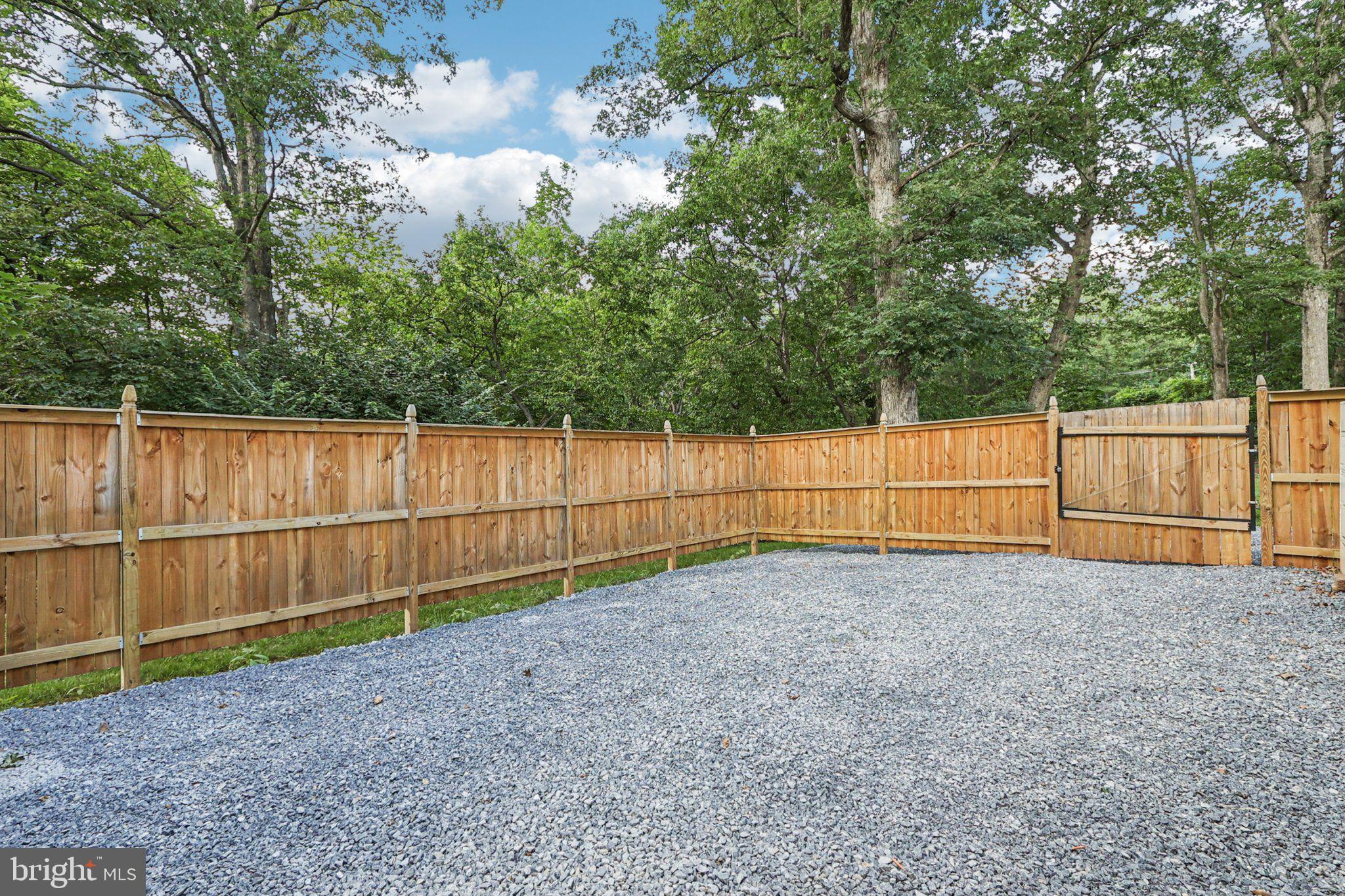 8933 Rolling Road Manassas, VA 20110 - Photo 56 of 67 Gallery Image 56